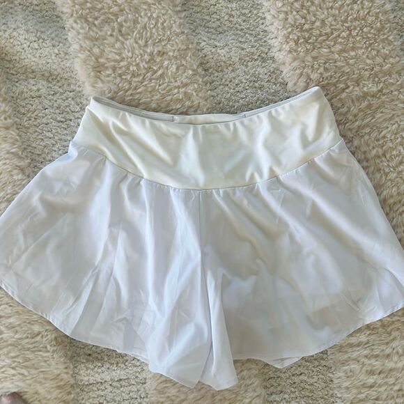 Baleaf Shorts/skort White, size Small, NWT - Picture 1 of 8